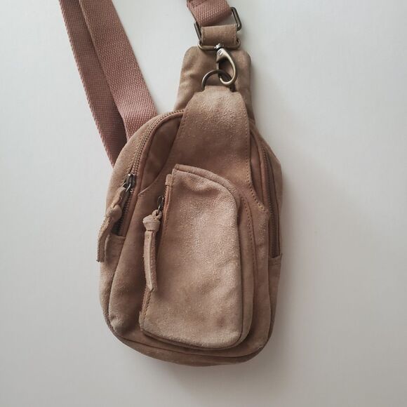 Free People Women’s Hudson Sling Bag Tan Suede Adjustable Strap Crossbody Brass - Picture 2 of 11